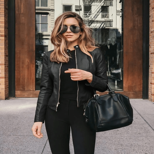 Vintage Chic - The Perfect Leather Jacket for Any Season